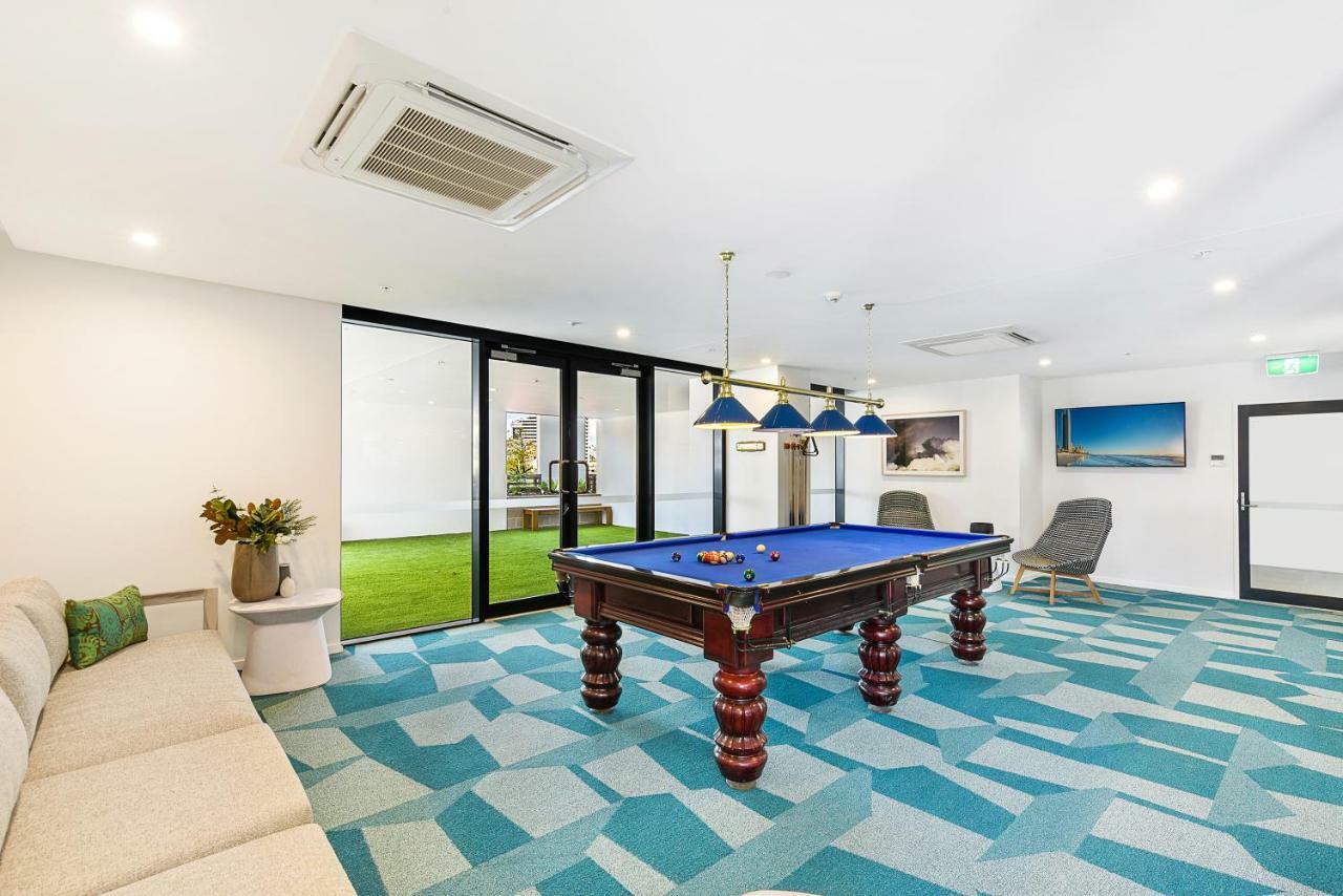 Qube Broadbeach Ocean View Apartments Gold Coast Kültér fotó