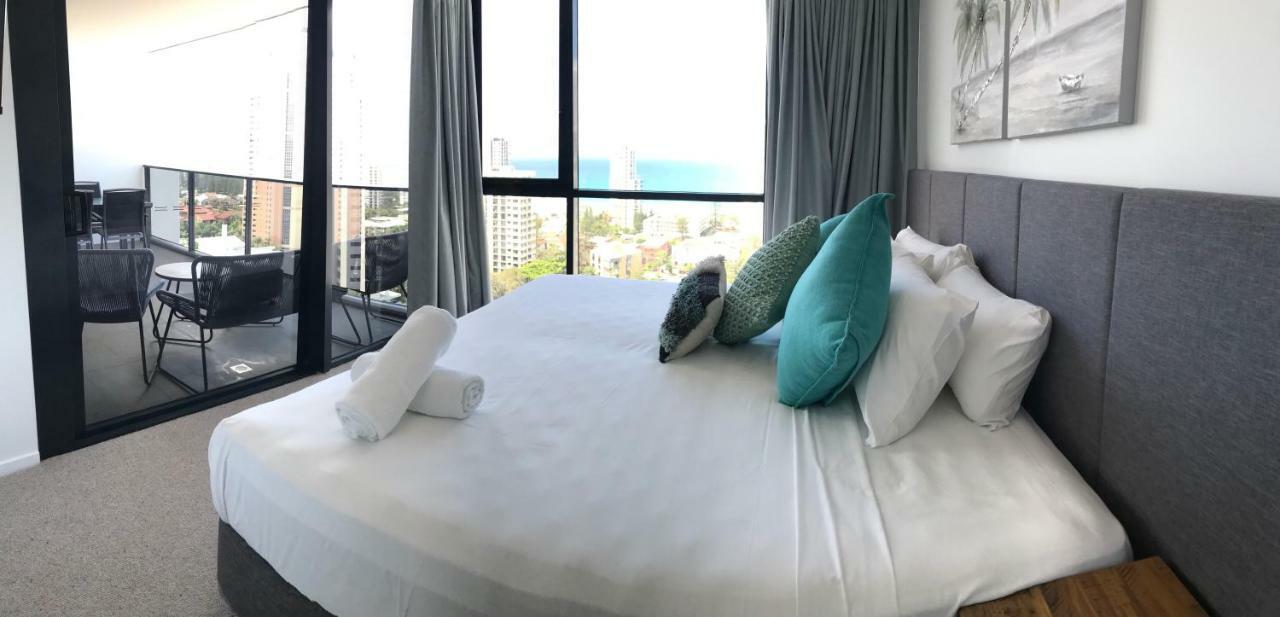 Qube Broadbeach Ocean View Apartments Gold Coast Kültér fotó