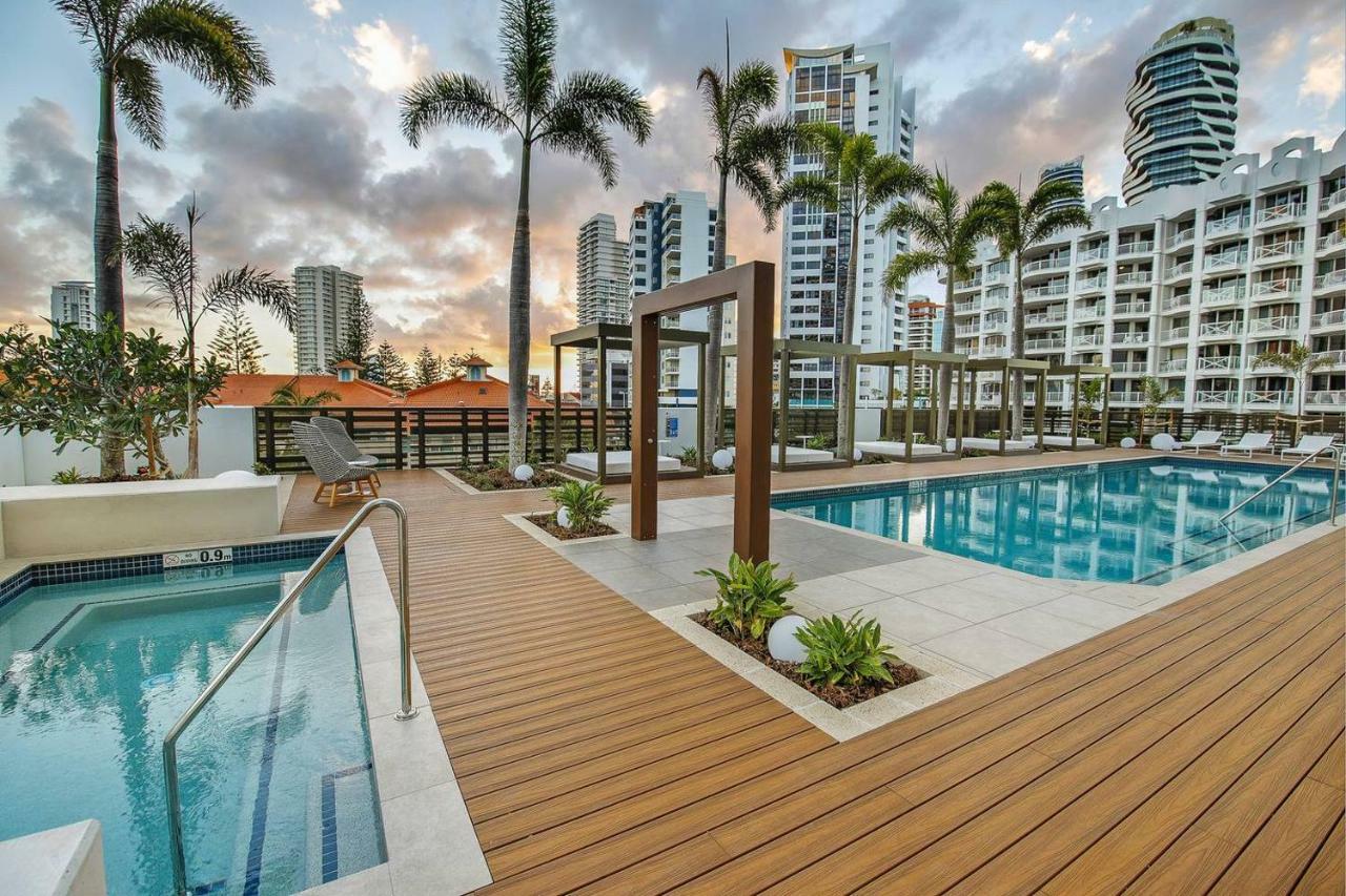 Qube Broadbeach Ocean View Apartments Gold Coast Kültér fotó