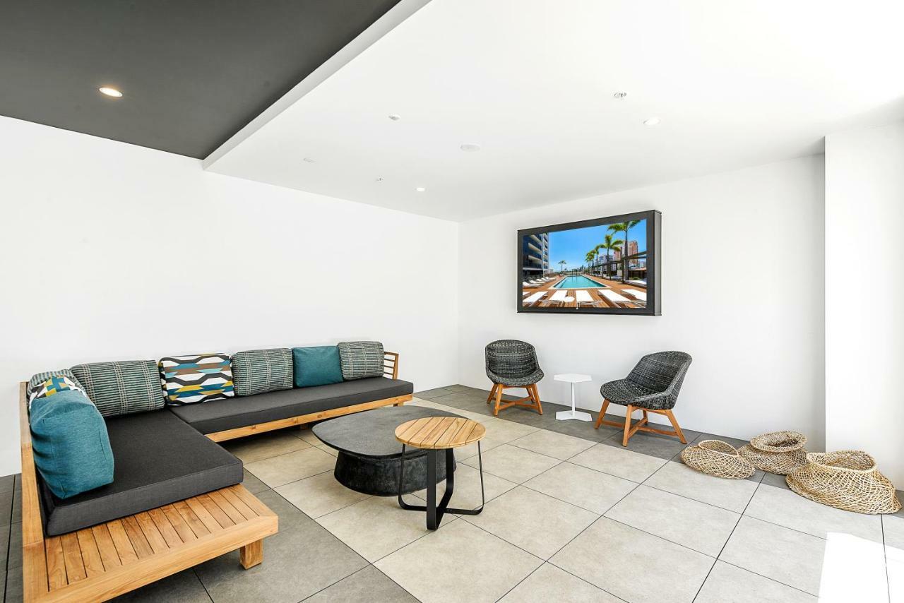 Qube Broadbeach Ocean View Apartments Gold Coast Kültér fotó
