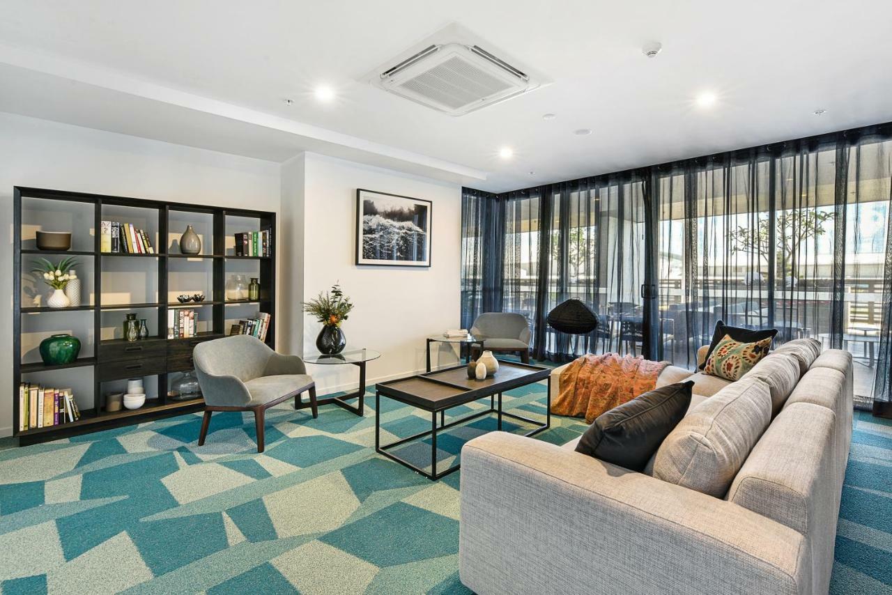 Qube Broadbeach Ocean View Apartments Gold Coast Kültér fotó