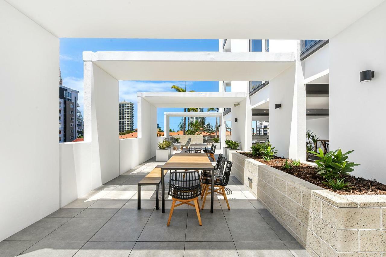 Qube Broadbeach Ocean View Apartments Gold Coast Kültér fotó